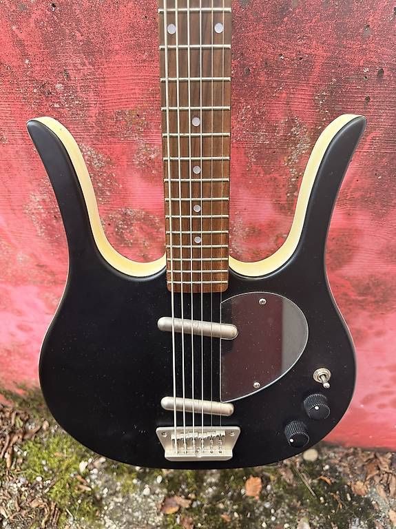 Danelectro Musikinstrumente: Danelectro Longhorn Baritone – Gebraucht aus Günsberg von ildierfdivad