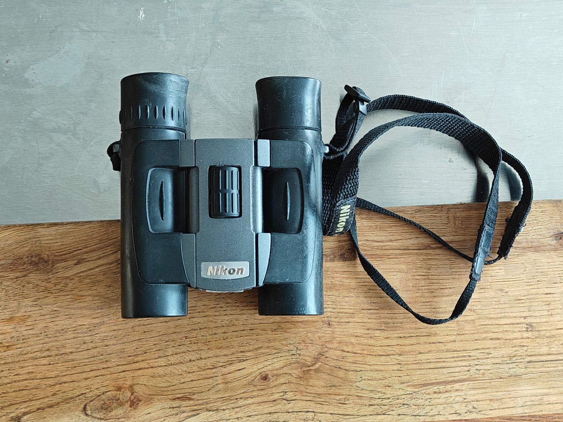 Nikon Feldstecher: Nikon Fernglas kompakt - Vintage Optik – Gebraucht aus Birr von DisDas 1
