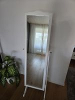 Schmuckschrank mit Spiegel
