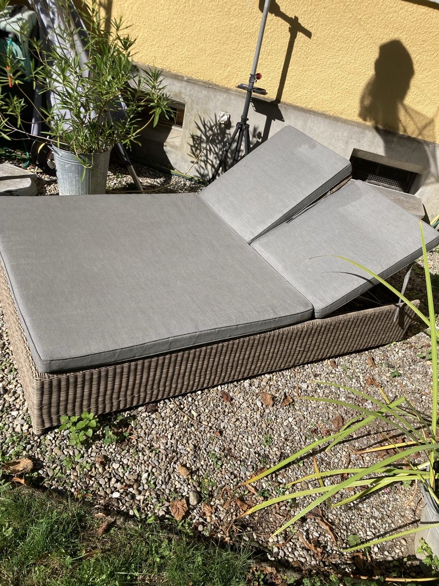 Liegen & Liegestühle: Gartenliege Rattan – Gebraucht aus Biel/Bienne von balurdo