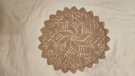 Handgemachtes Deckeli Spitzendeckeli, d.beige, neuwertig