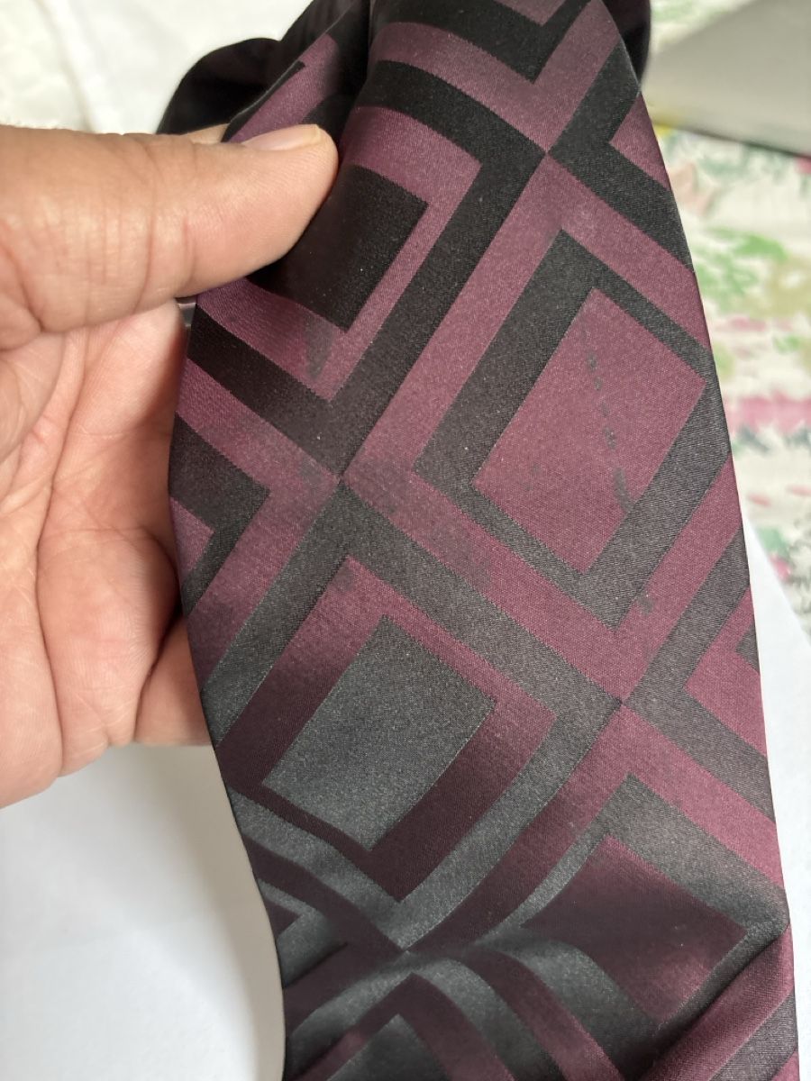 Cravatte: Pierre Cardin Tie Geometric Pattern Burgundy Black – Usato da Basel venduto da sid160 2