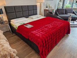 Boxspringbett   mit Stauraum
