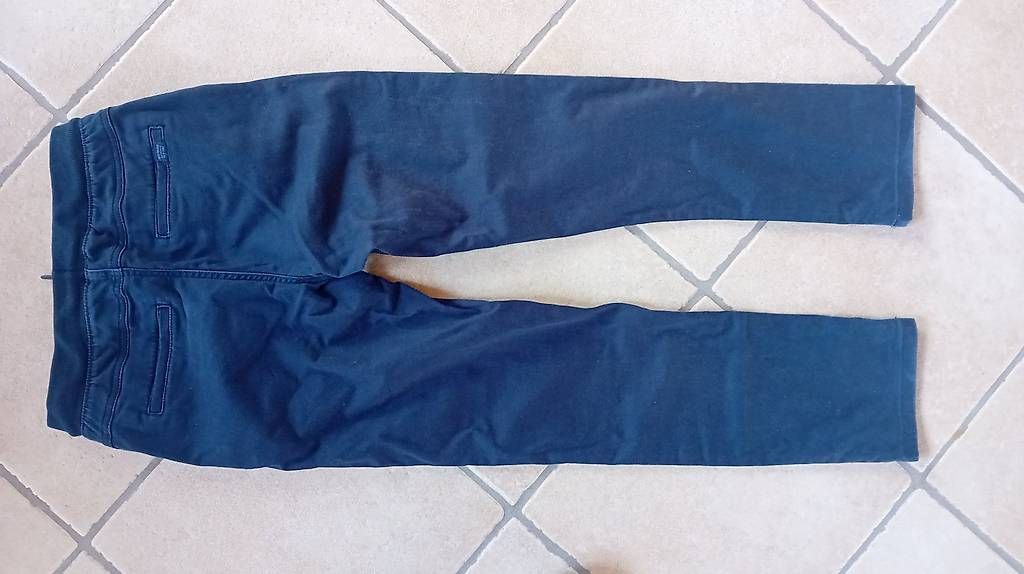 Pantaloni: Pantalon classique marine / 152 – Usato da Juriens venduto da Twist03 1