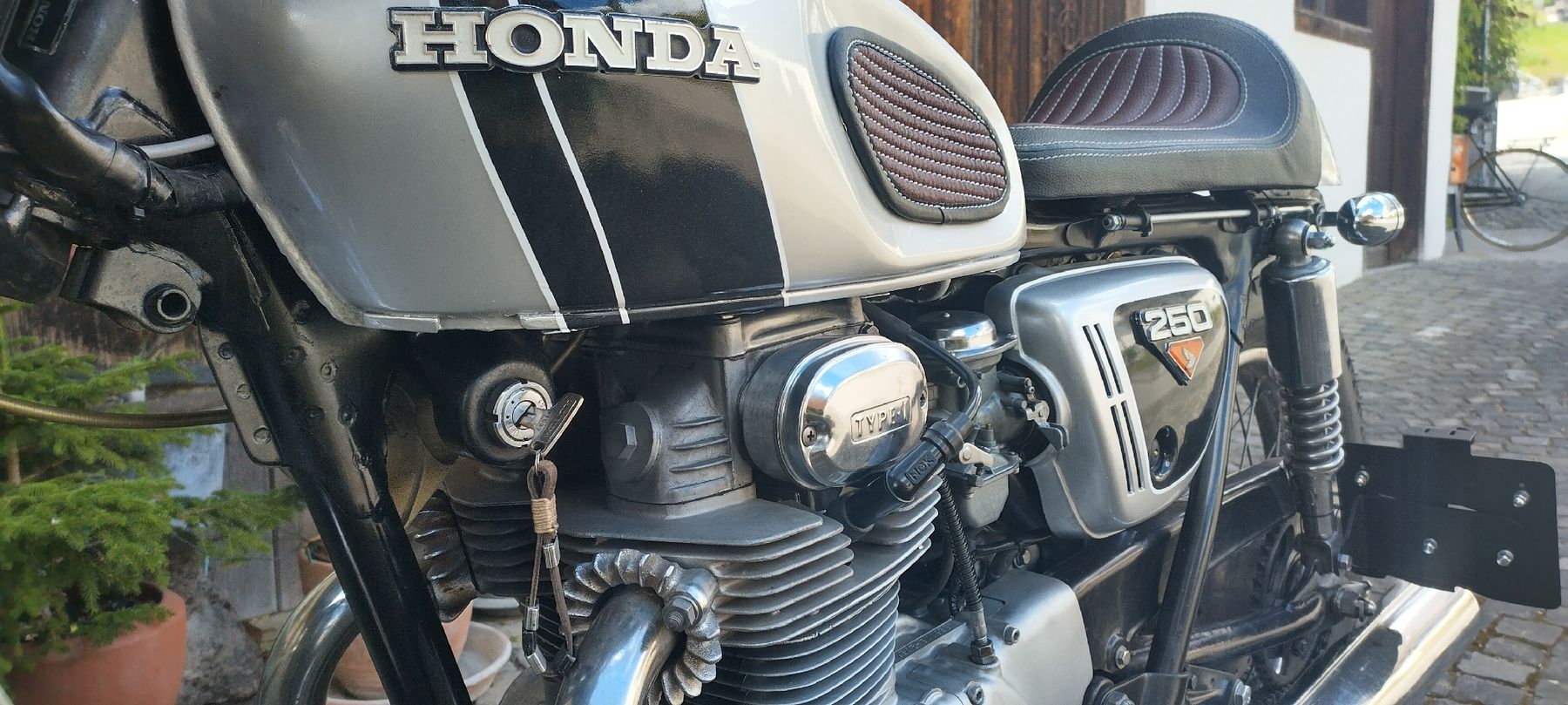 Honda Strada: Honda CB 250K 1972 – Usato da Rafz venduto da Java500 6