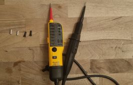 Spannungsprüfer Fluke T110 VDE guter Zustand