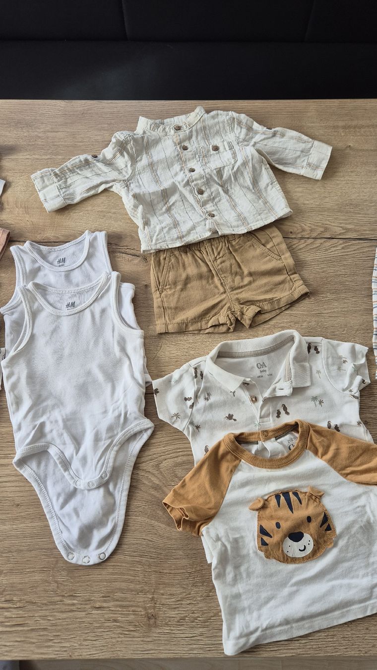 Kleiderpakete & -sets: Kleider Sommer Grösse 62/68 – Gebraucht aus Reichenburg von denise_13 2