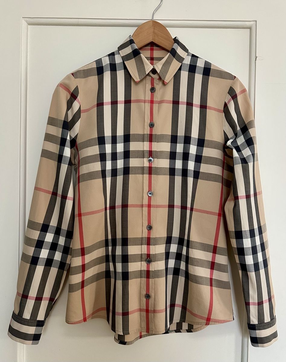 Burberry Blusen: Burberry Brit Beige Nova Check Button Front Shirt – Gebraucht aus Zollikon von _M65_