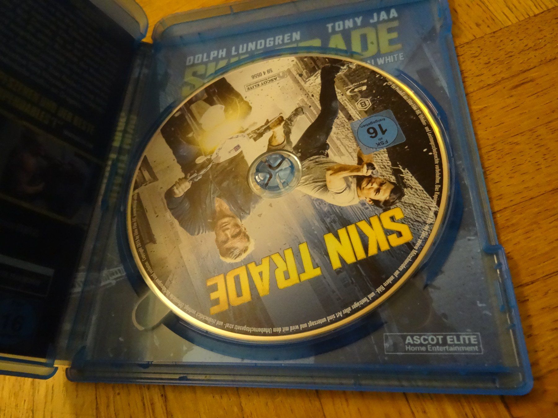 Tutti i DVDs: Skin Trade BLU-RAY – Usato da Olten venduto da Disc-Verkauf 1