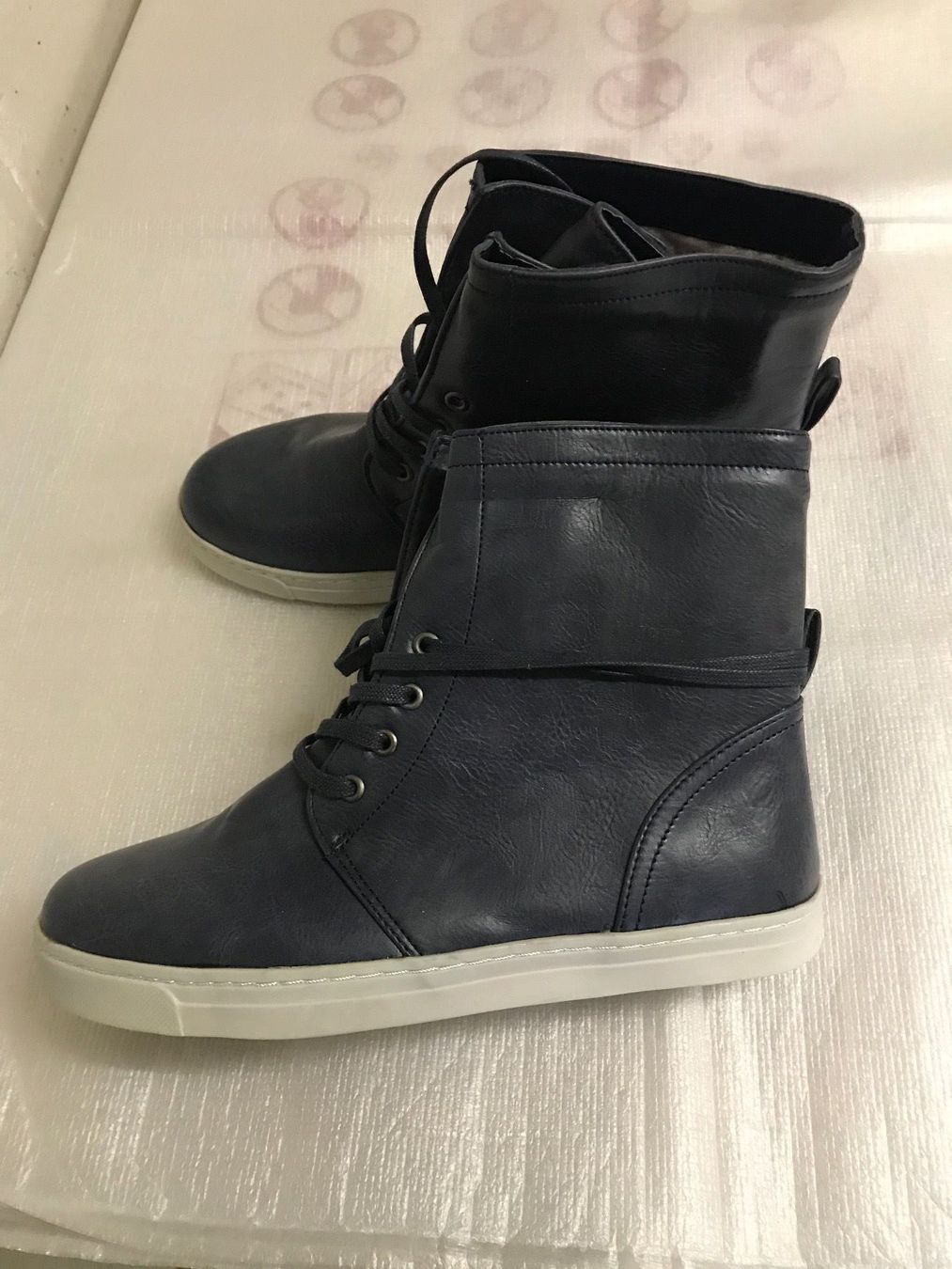 Scarpe da donna: Neu Damenschuhe grösse 40 – Nuovo (secondo la descrizione) da Thun venduto da jeff070 1