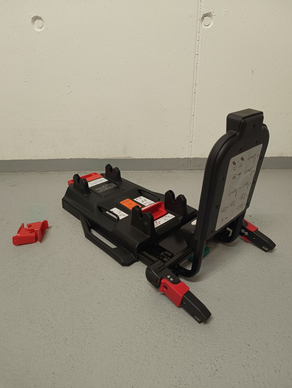 ABC Design Seggiolini per auto: ABC Design Hazel Isofix Basis schwarz gebraucht – Usato da Hirschthal venduto da Ccrocker 1