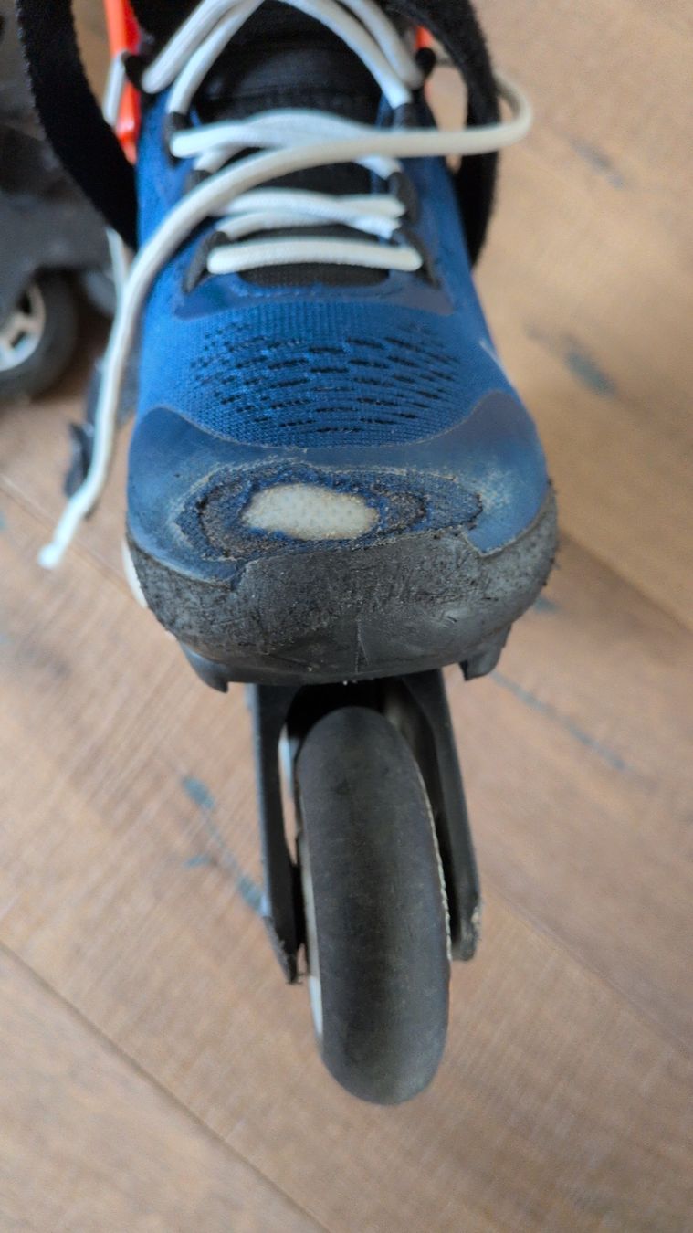 Inline-Skating & Rollschuhe: Rollerblade Inlineskates Grösse verstellbar 28-32 – Gebraucht aus Tafers von gauda 1