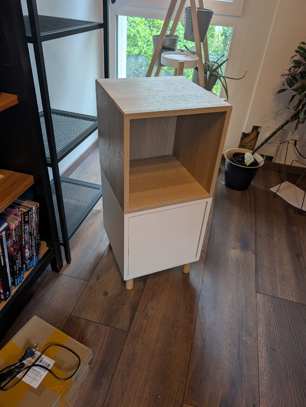 Scaffali: ikea 2er ECKET mit Türe – Usato da Winterthur venduto da Beni3141 2