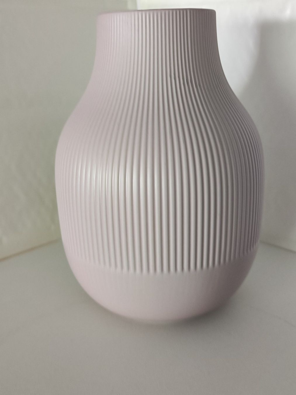 Ikea Vasi & Recipienti: IKEA Vase GRADVIS , rosa 21cm – Usato da Fislisbach venduto da Flohmarkt.-