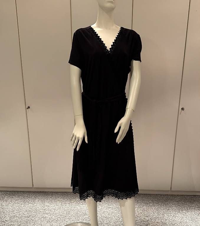 Bademäntel: Peignoir de bain dame noir 40 – Gebraucht aus Genève von flocon06 1