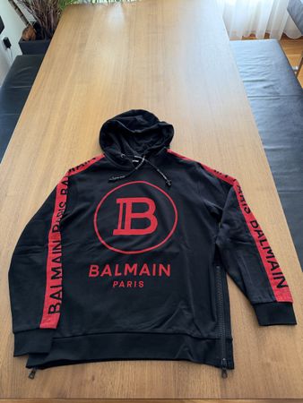 Balmain Hoodie Herren Schwarz Grösse L mit roten Applikation