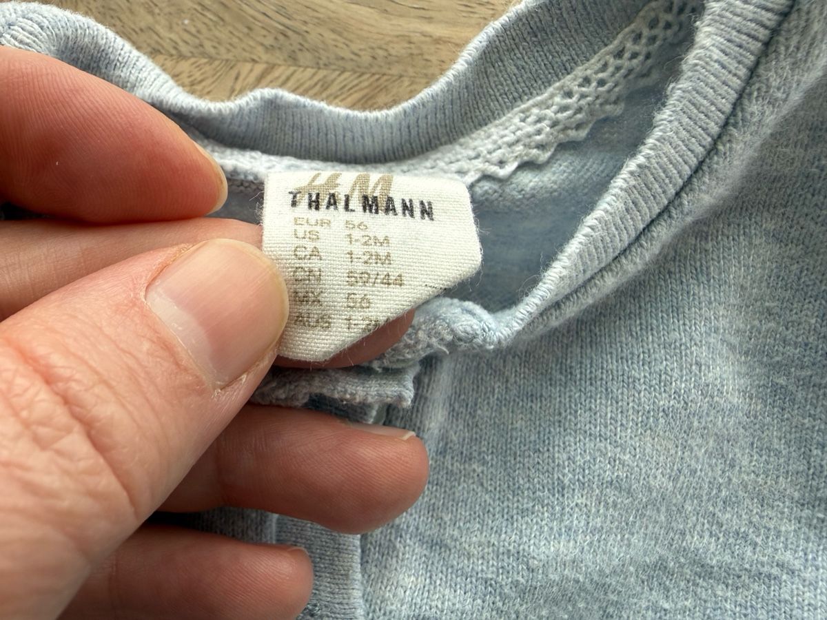 H&M Giacche & Cappotti: Baby Strickjäggli Mädchen hellblau, Gr. 56 – Usato da Eggenwil venduto da Lissi82 2