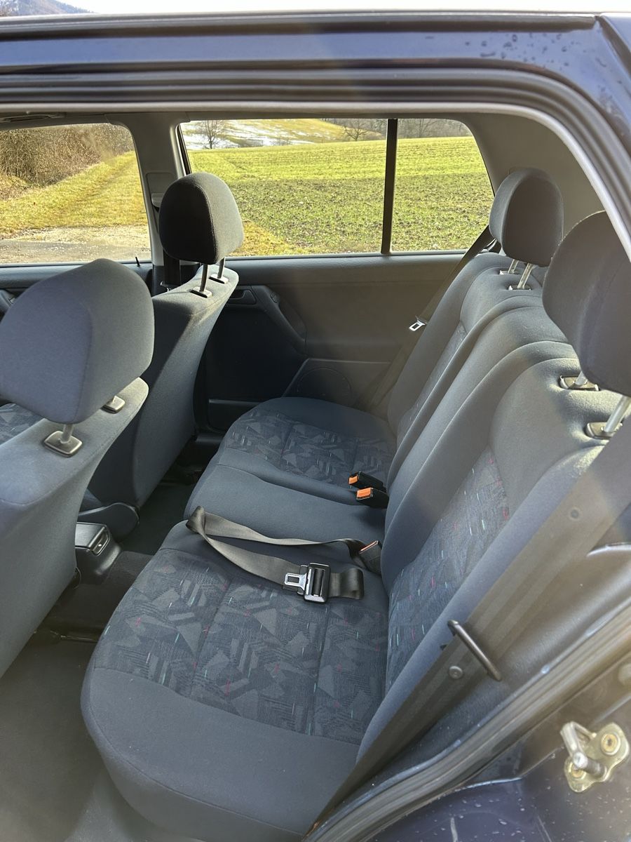 VW Autos: Golf 3 VR6 – D'occasion à Montsevelier par Diego2828 5