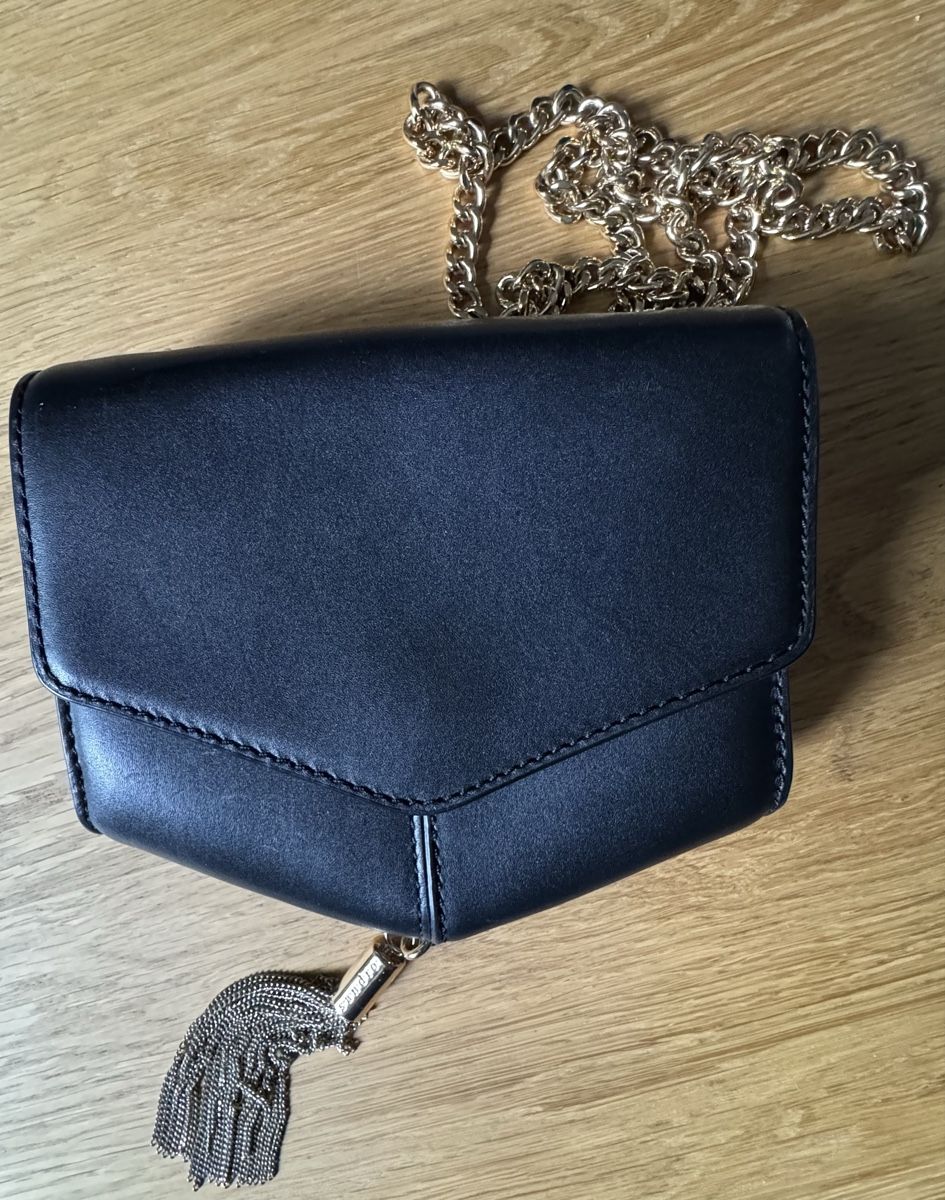 Borse da donna: Sac Sandro noir, chaîne dorée – Nuovo (secondo la descrizione) da Genève venduto da inf_2ggr