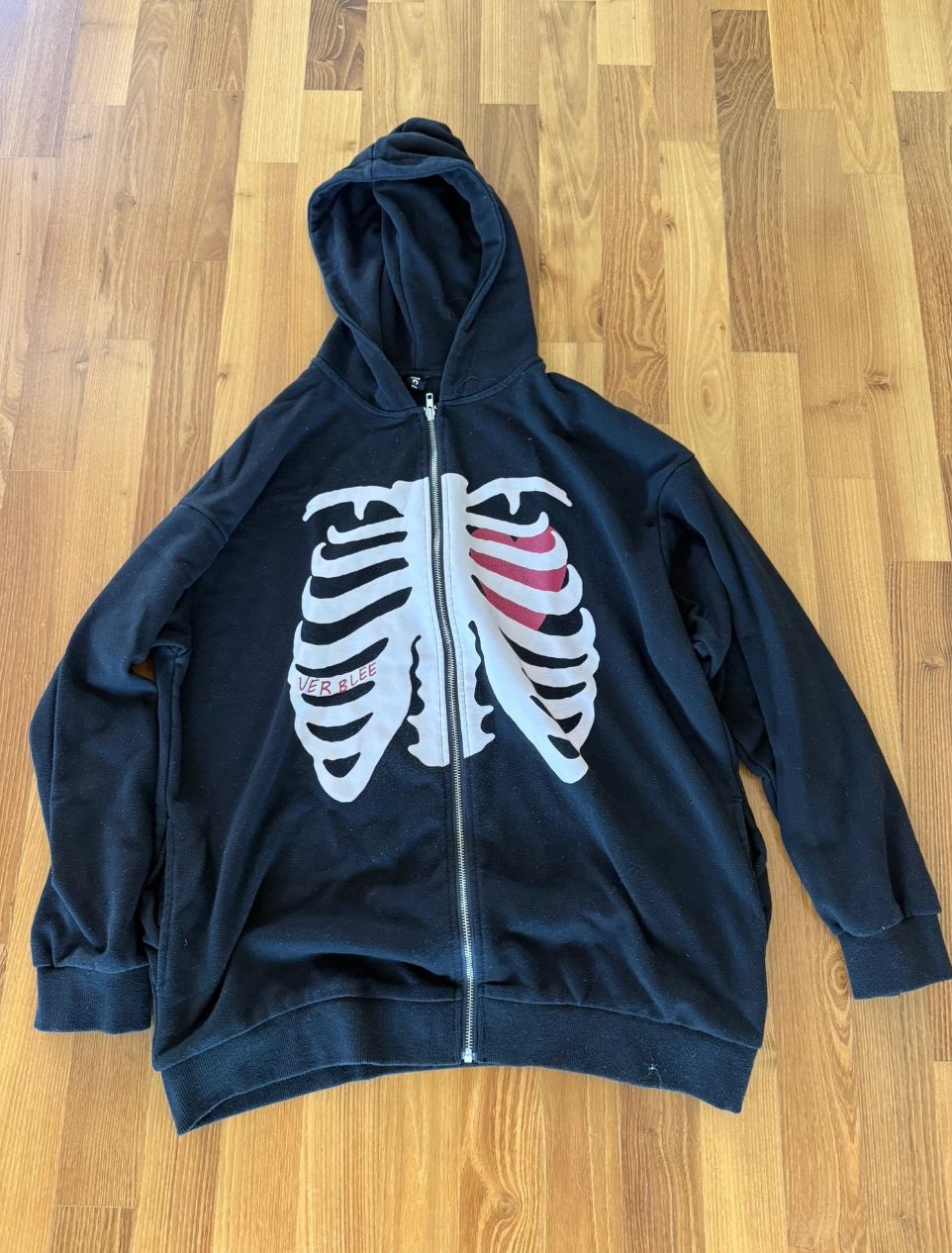 Giacche: Schwarze Skeleton Jacke – Usato da Dänikon ZH venduto da eigenhbe