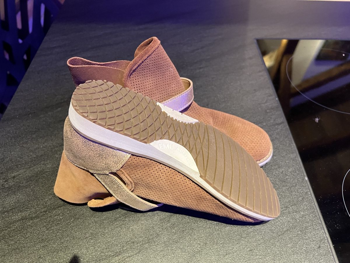 Damenschuhe: Alltagsschuhe Marke Emu Australia Grösse 8 – Neu (gemäss Beschreibung) aus Solothurn von Spicar 1