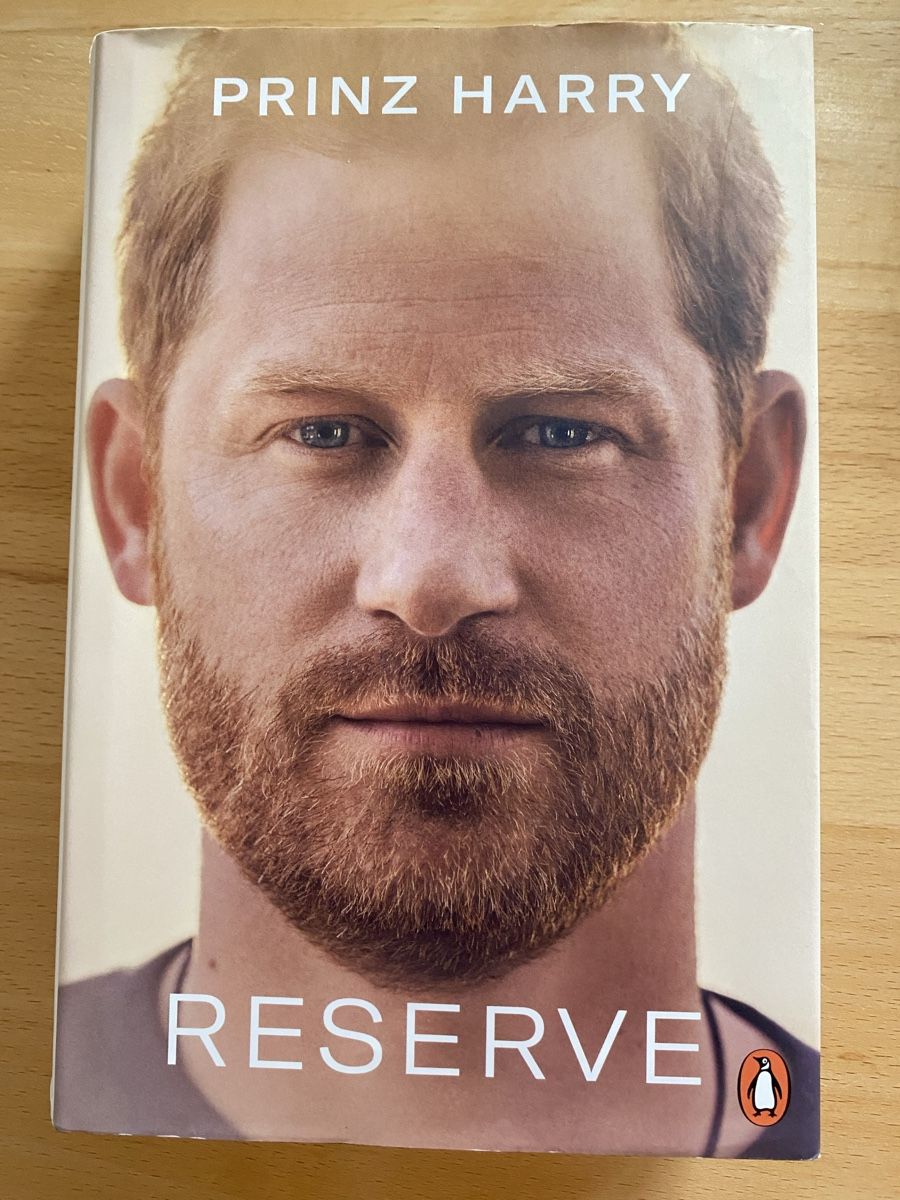 Bücher: Reserve - Prinz Harry – Gebraucht aus Schwarzenburg von Michellu