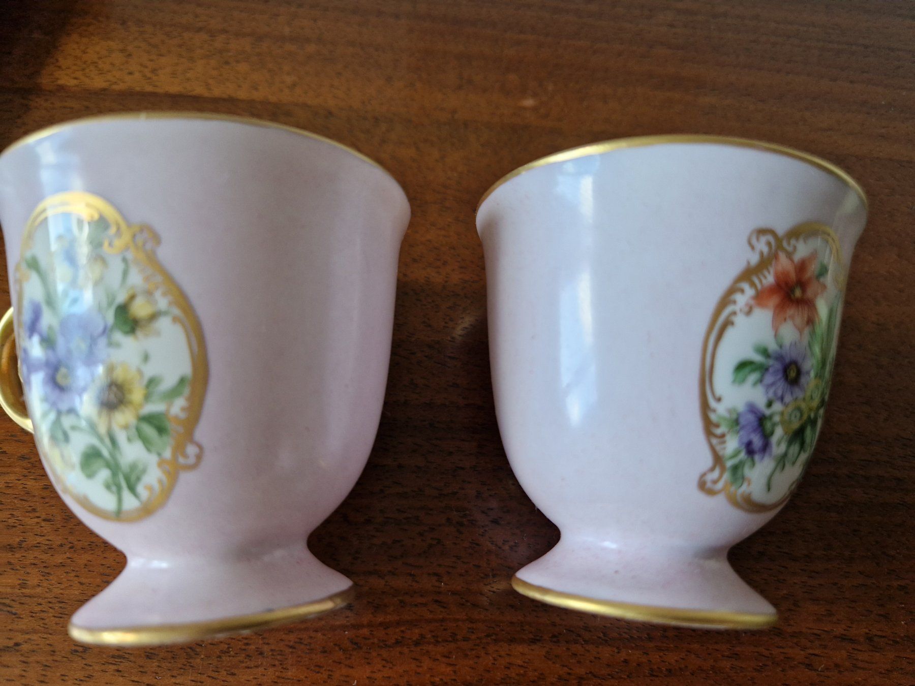 Set di piatti: Kaffee/Espressotassen Bavaria – Usato da Bern venduto da Antikbatik 7