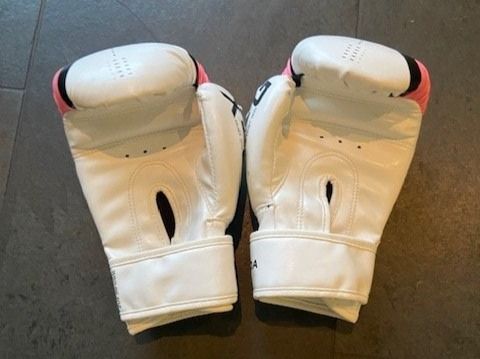 Guanti & manicotti: Boxhandschuhe Damen, Gr. S – Nuovo (secondo la descrizione) da Langnau am Albis venduto da unke68 1