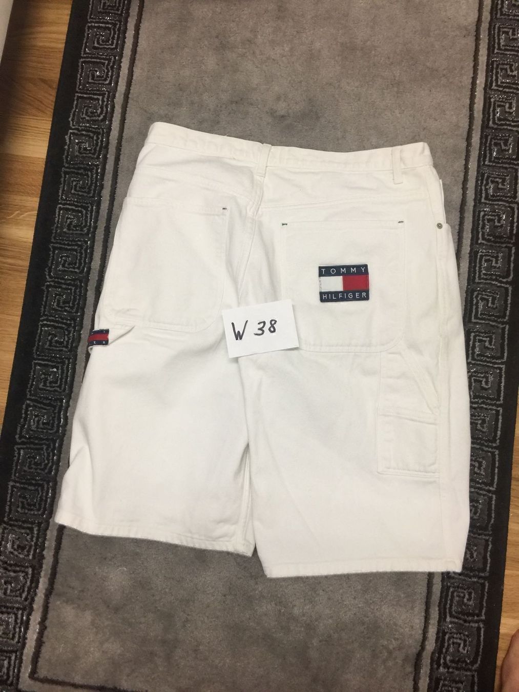 Pantaloni: Tommy Hilfiger Shorts W38 – Usato da Uster venduto da ERIC7777777 1