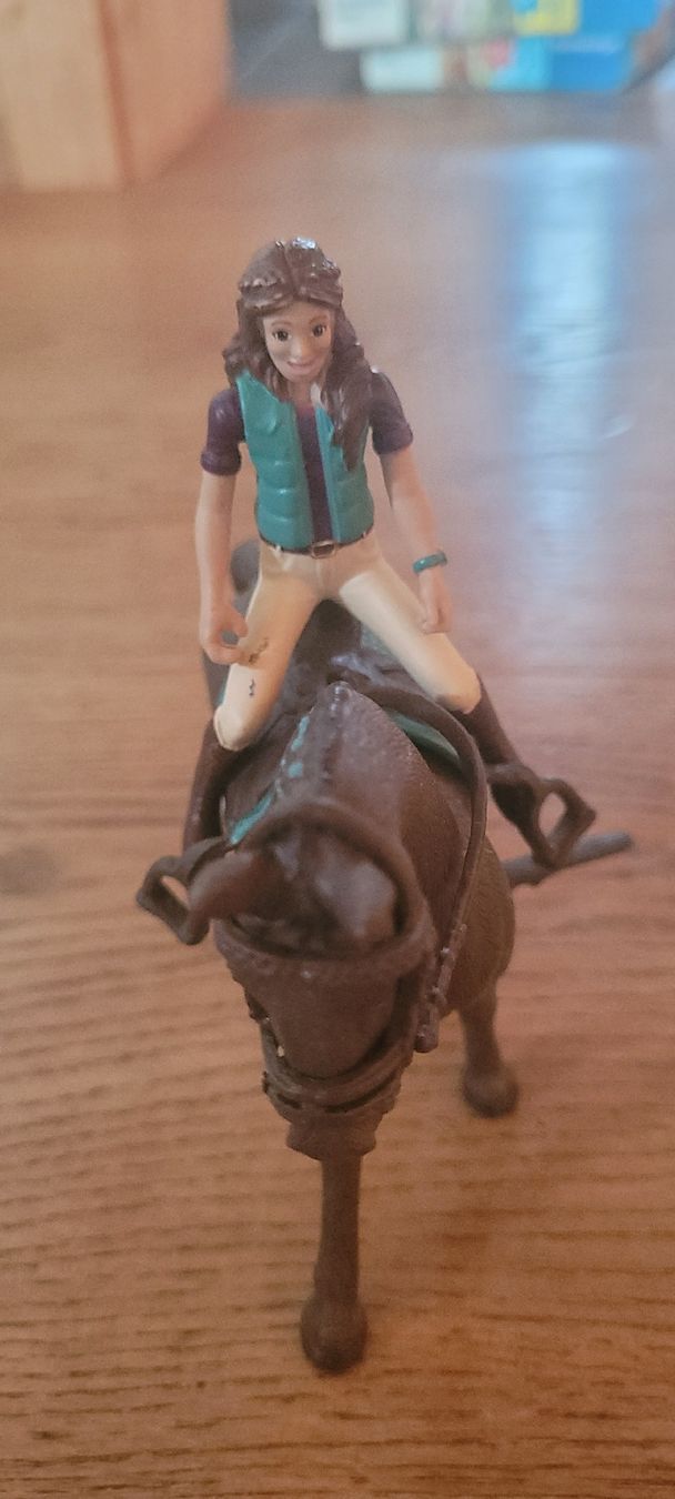 Schleich Jouets: Schleich Reiterin – D'occasion à Mühlrüti par yllen88 1
