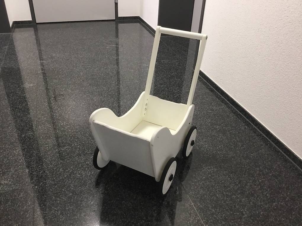 Carrozzine per bambole: Schiebe- und Puppenwagen – Usato da Meggen venduto da felipeandres 1