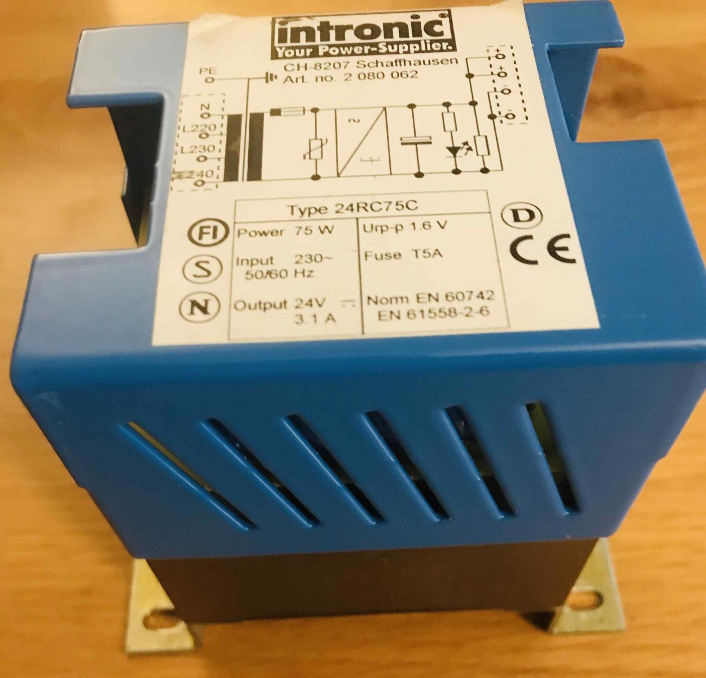 Elektronikbauteile: Einphasen - Netzteil ungeregelt, 220VAC / 24VDC Intronic – Gebraucht aus Schaffhausen von Jove1 1