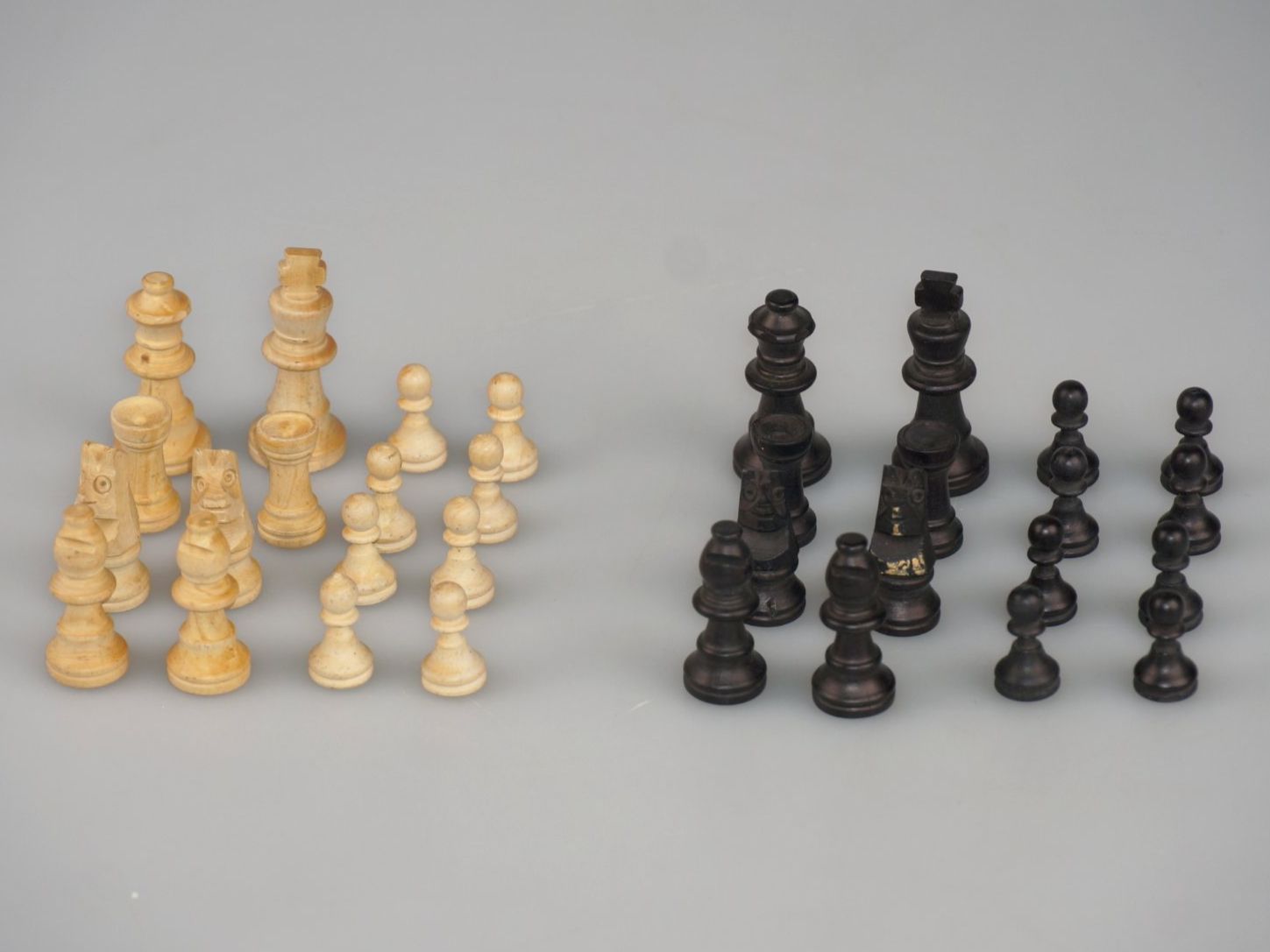 Giochi: Aufklapbares Mini-Schachbrett 10" – Usato da Rüti ZH venduto da Restwert_Rueti_ZH 1