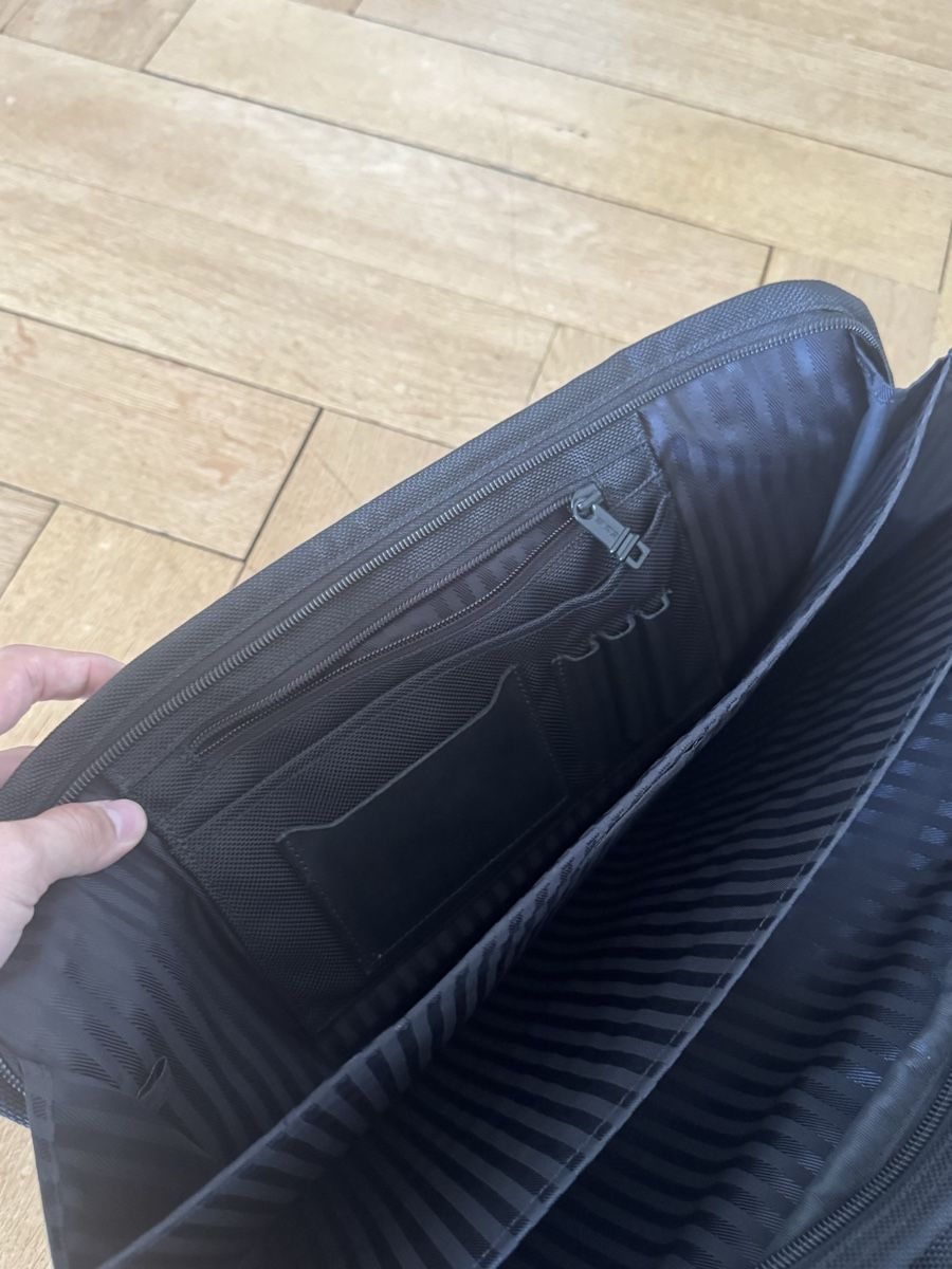 Tumi Koffer & Taschen: Tumi Alpha 3 Expandable Aktentasche – Gebraucht aus St. Gallen von mDavid 4