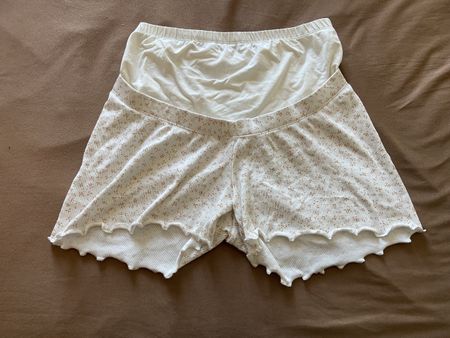 Umstandsshorts Vertbaudet geblümt Grösse 38/40 neuwertig