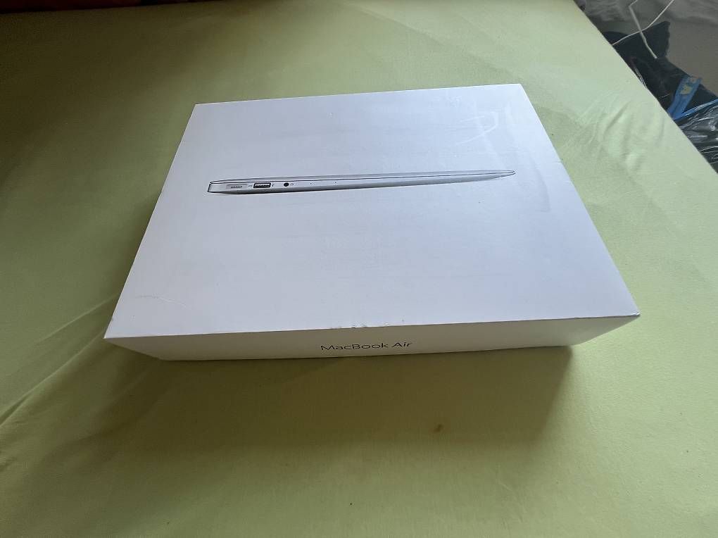 Apple Notebook: MacBook Air Laptop silber mit Originalverpackung – Usato da Fehren venduto da ronjq89 4