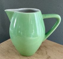 Toller Rössler Krug grün 1/2 Liter 13 cm vintage