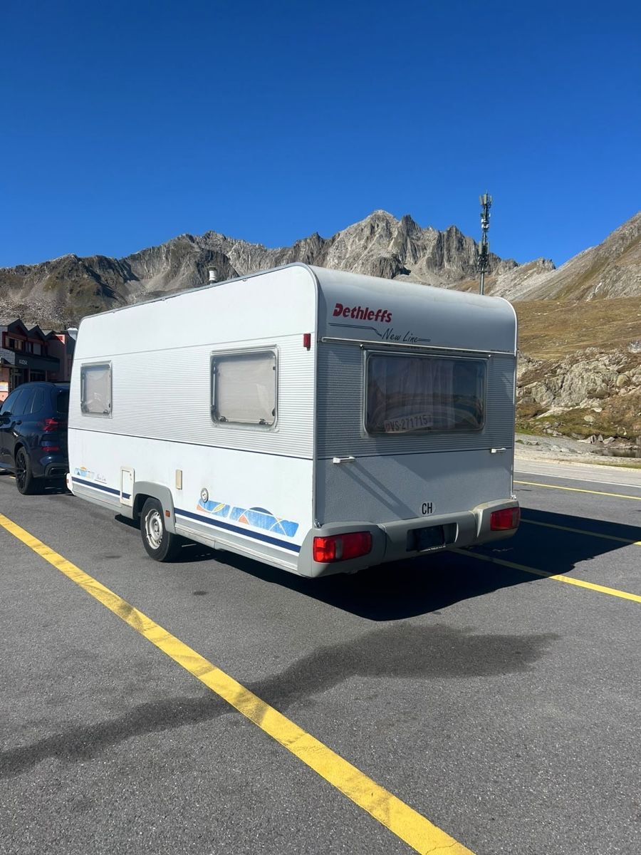 Dethleffs Veicoli da campeggio: Dethleffs Wohnwagen mit Vorzelt – Usato da Ried-Brig venduto da inf_k7jw 1