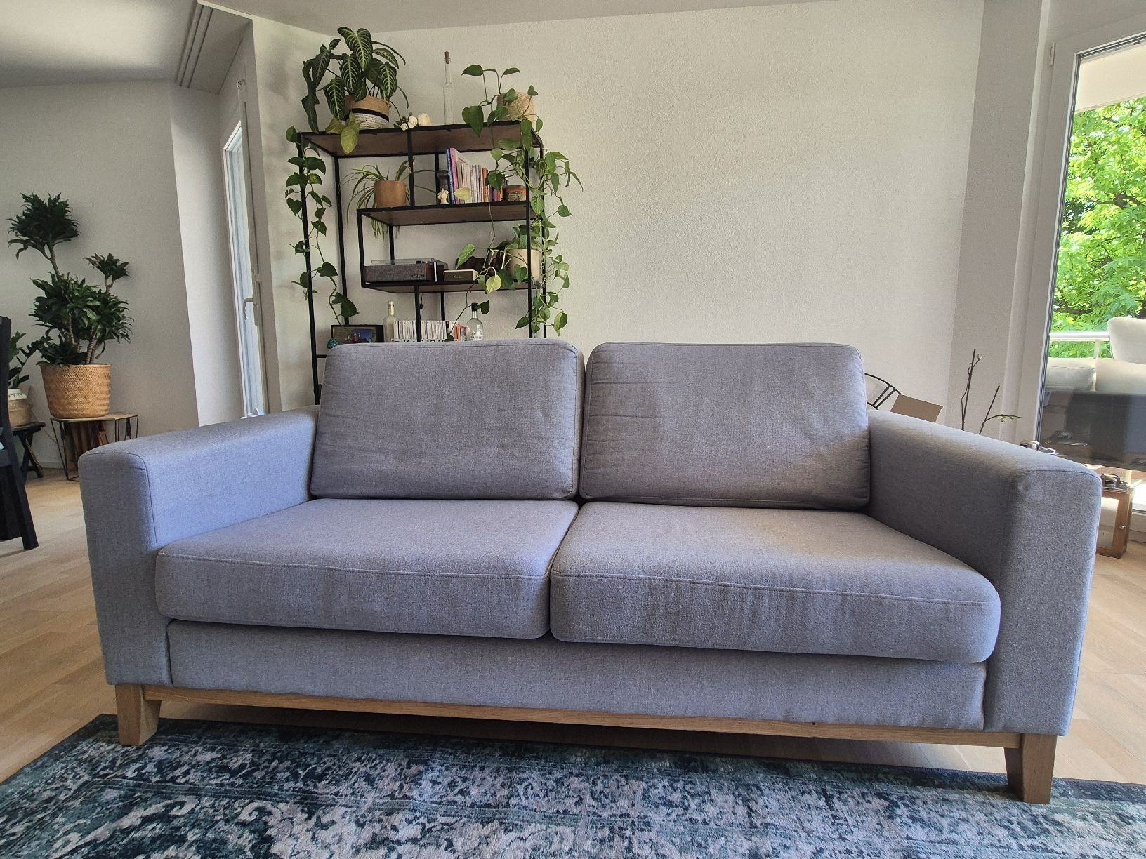 Livique Sofas: Canapé 2-3 places – Gebraucht aus Lausanne von cha_687d