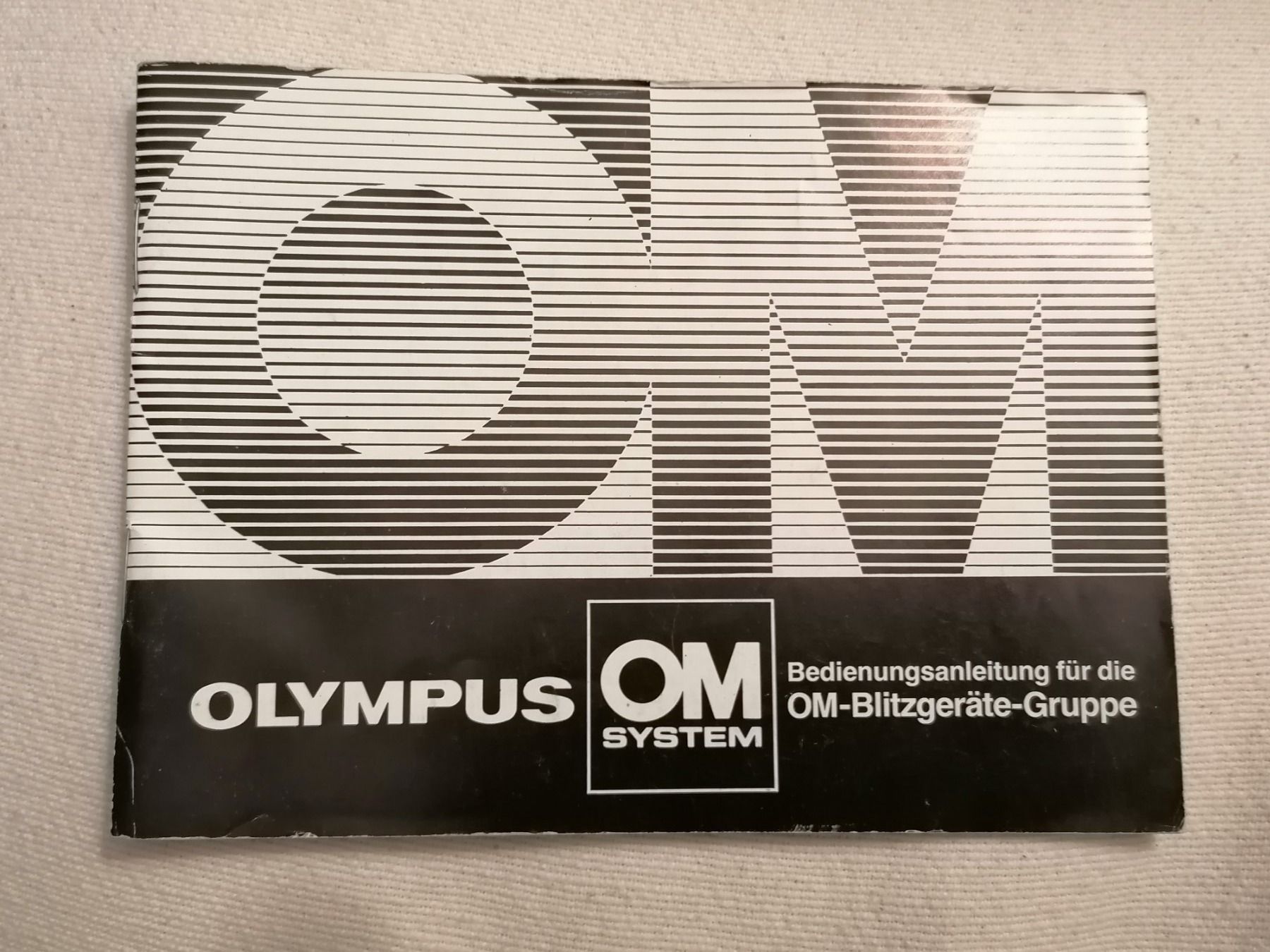 Livres: Olympus OM Blitzgeräte Anleitung – D'occasion à Basel par vintagecollector
