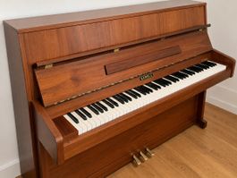 Kemble Klavier aus Echtholz – klassisches englisches Klavier
