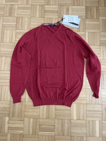 Pull Burberry London rouge taille S très bon etat