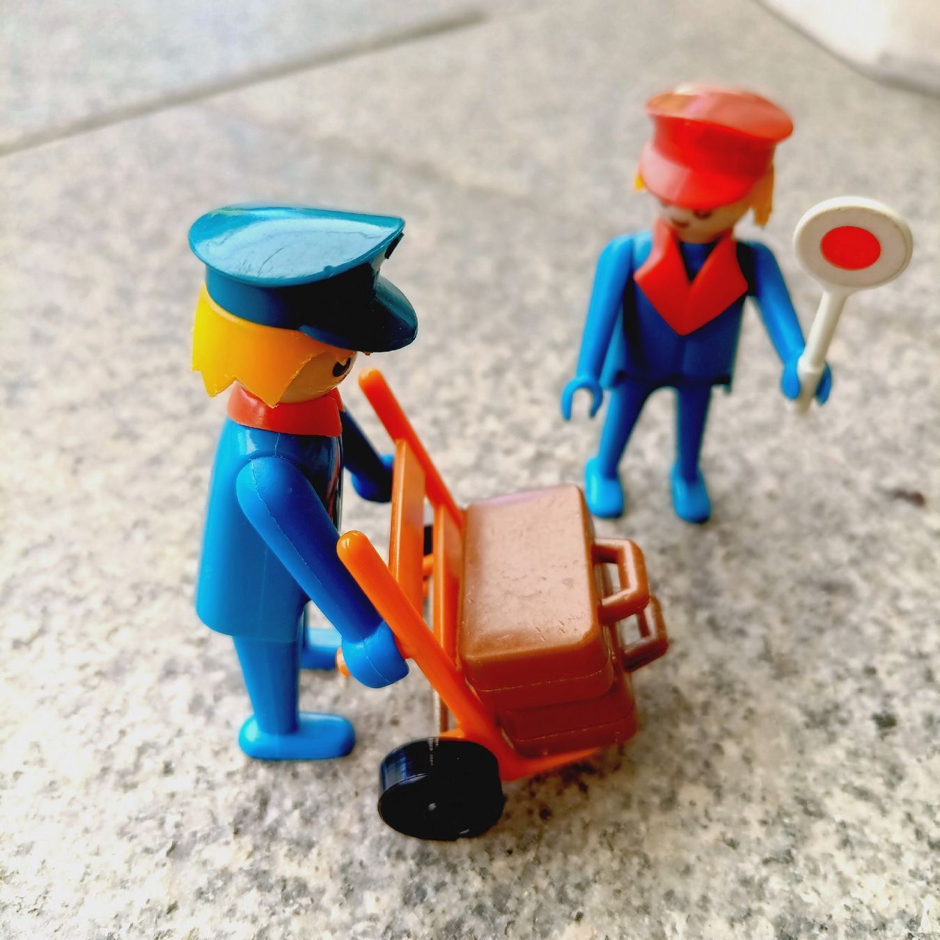 Playmobil Giocattoli: Playmobil Eisenbahn Schaffner 1974 – Usato da Emmen venduto da Mocck