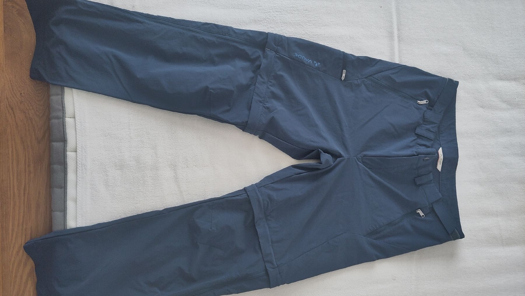 Vaude Pantaloni: Vaude Farely III zip off - 50 Regular – Nuovo (secondo la descrizione) da Opfikon venduto da tshafik
