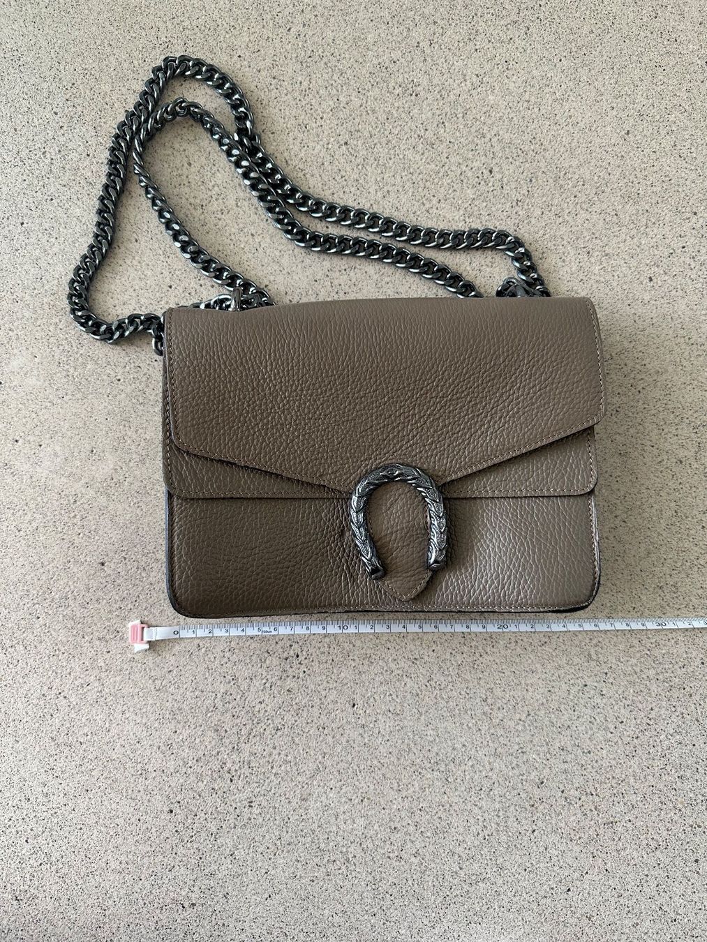 Borse da donna: Edle Tasche mit Schnalle – Usato da Schlieren venduto da cor_jgb7 8