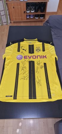 Original BVB Trikot mit Unterschriften