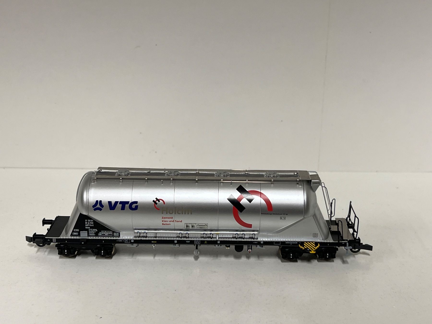 NME Modellini di ferrovie: NME Holcim VTG SBB CFF H0 DC – Usato da Geroldswil venduto da TopTrain54