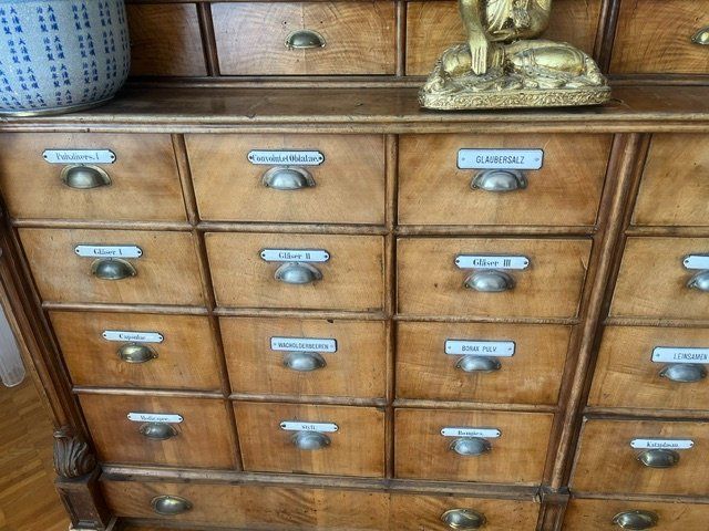 Buffets: Apotheker Schrank  - antik - Email Schilder – D'occasion à Romanshorn par Knut4 1