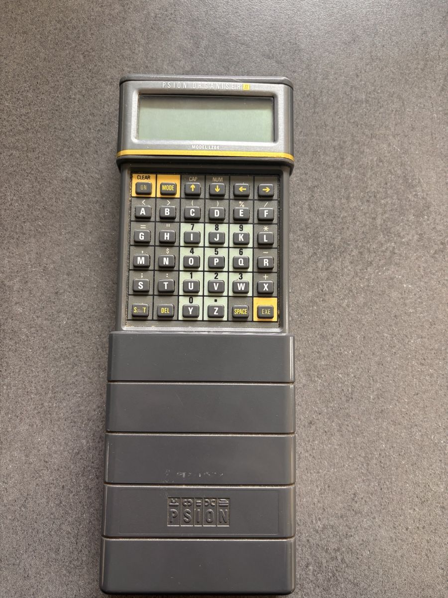 Calcolatrici tascabili: Psion Organiser II Model LZ64 – Usato da Winterthur venduto da JunKazama 1