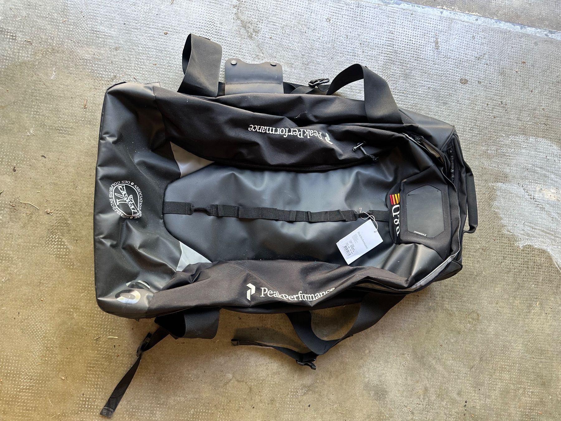 Peak Performance Borse: Peak Performance Duffel 90L - Neuf avec étiquette – Nuovo (secondo la descrizione) da Chigny venduto da Chris0005